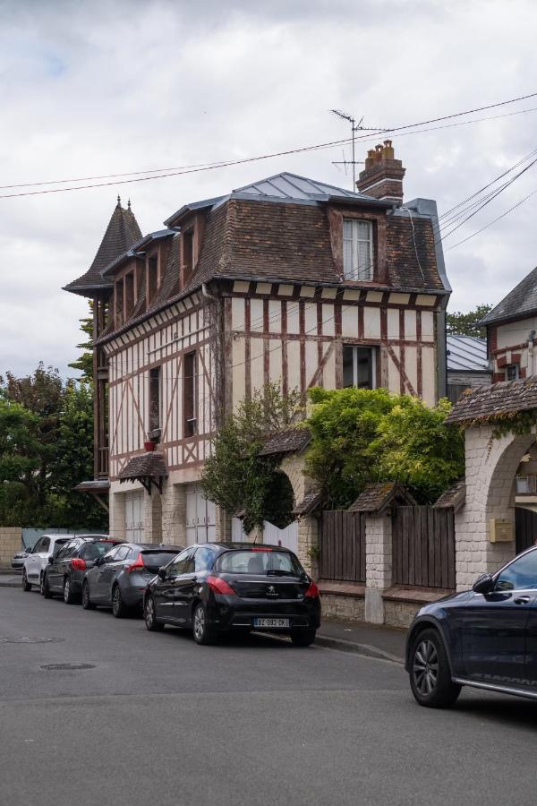 Cabourg Cosy Chic Cabourg Hyper-Centre 4 Pers, 2 Bedrooms , 2 Sdb, Terrasse, Wifi Esterno foto
